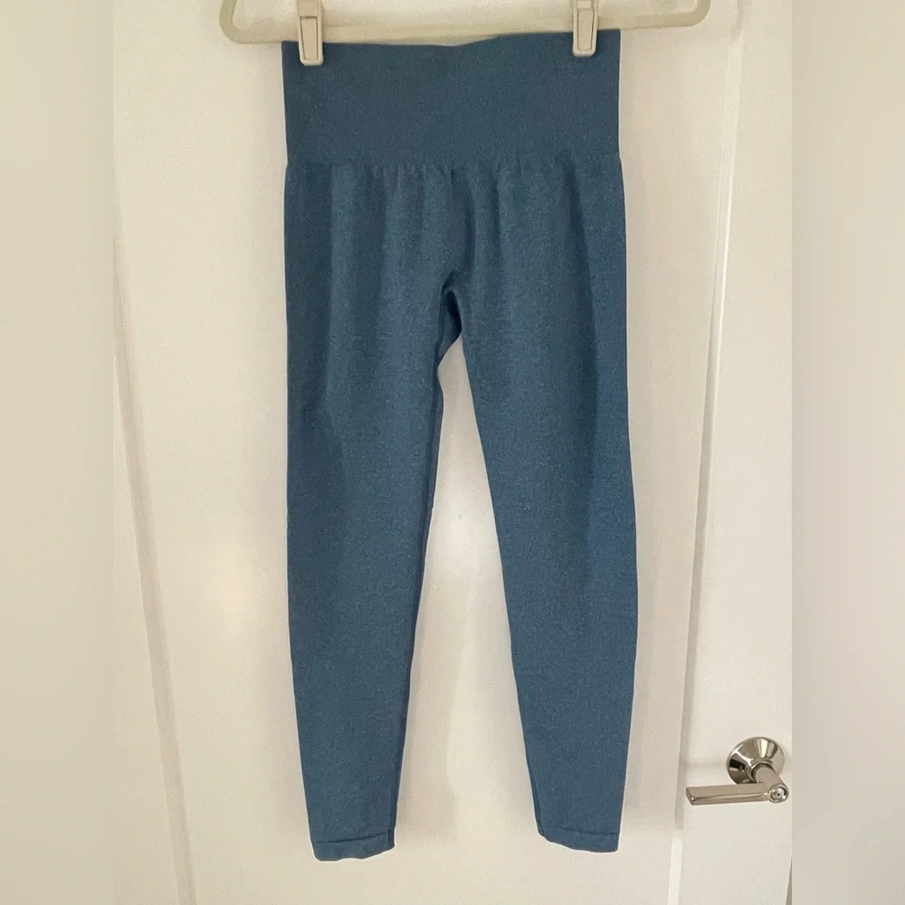 NVGTN NV Seamless Legging in Slate Blue, Size M - Picture 2 of 5